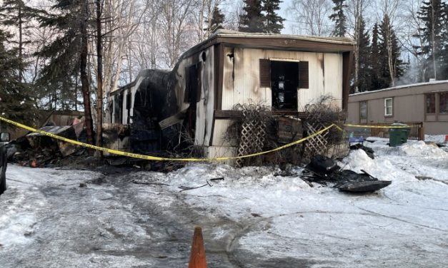 1 dead after South Anchorage mobile home fire